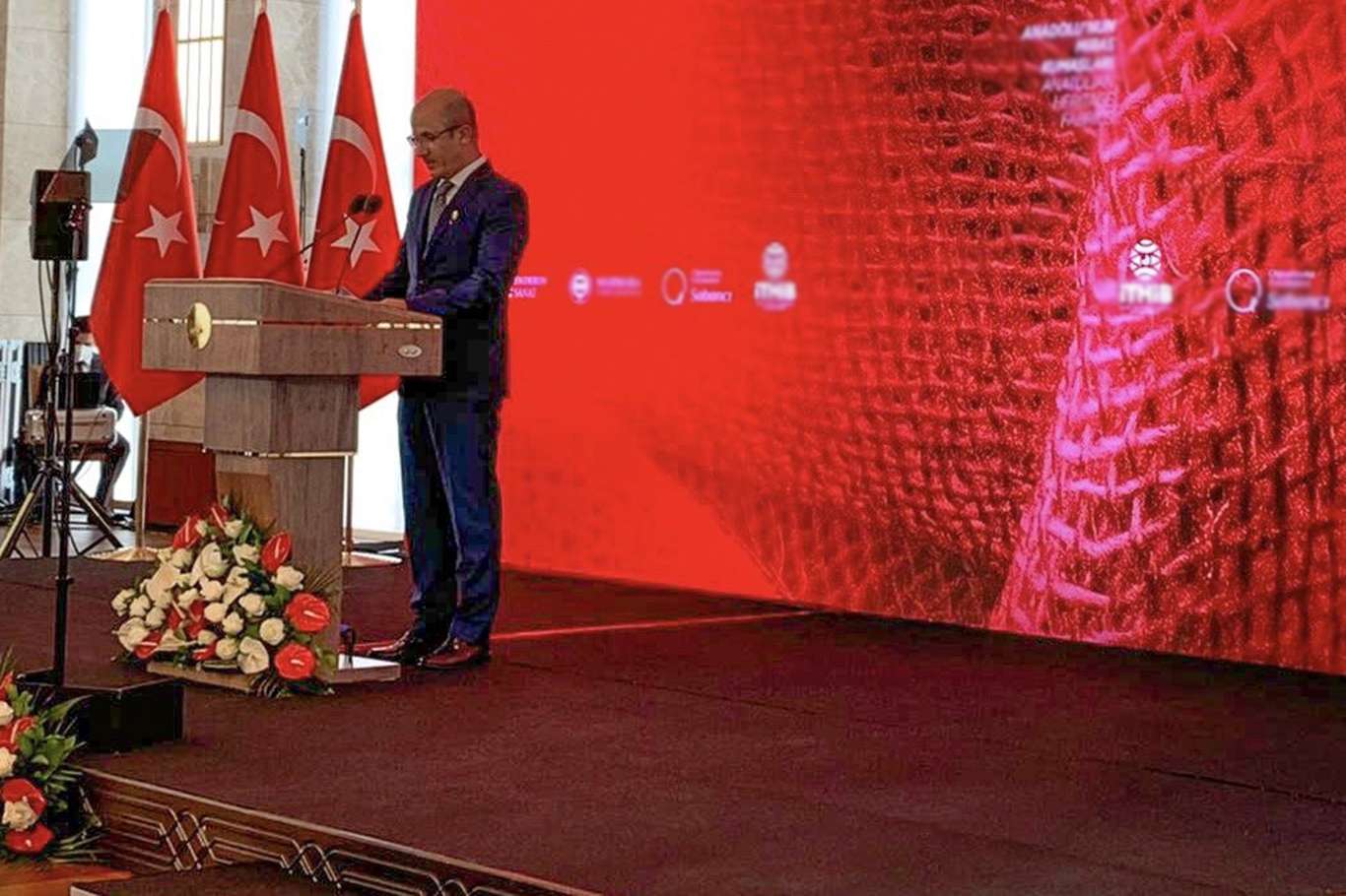 YÖK Başkanlığı'na Prof. Dr. Erol Özvar atandı YÖK Başkanlığı'na Prof. Dr. Erol Özvar atandı